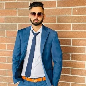 Meet your Posher, Davinder